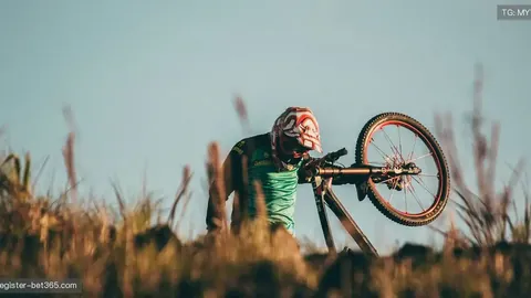 25岁外援高效爆发，16投12中狂砍43分6板9助2断，网友呼吁归化！